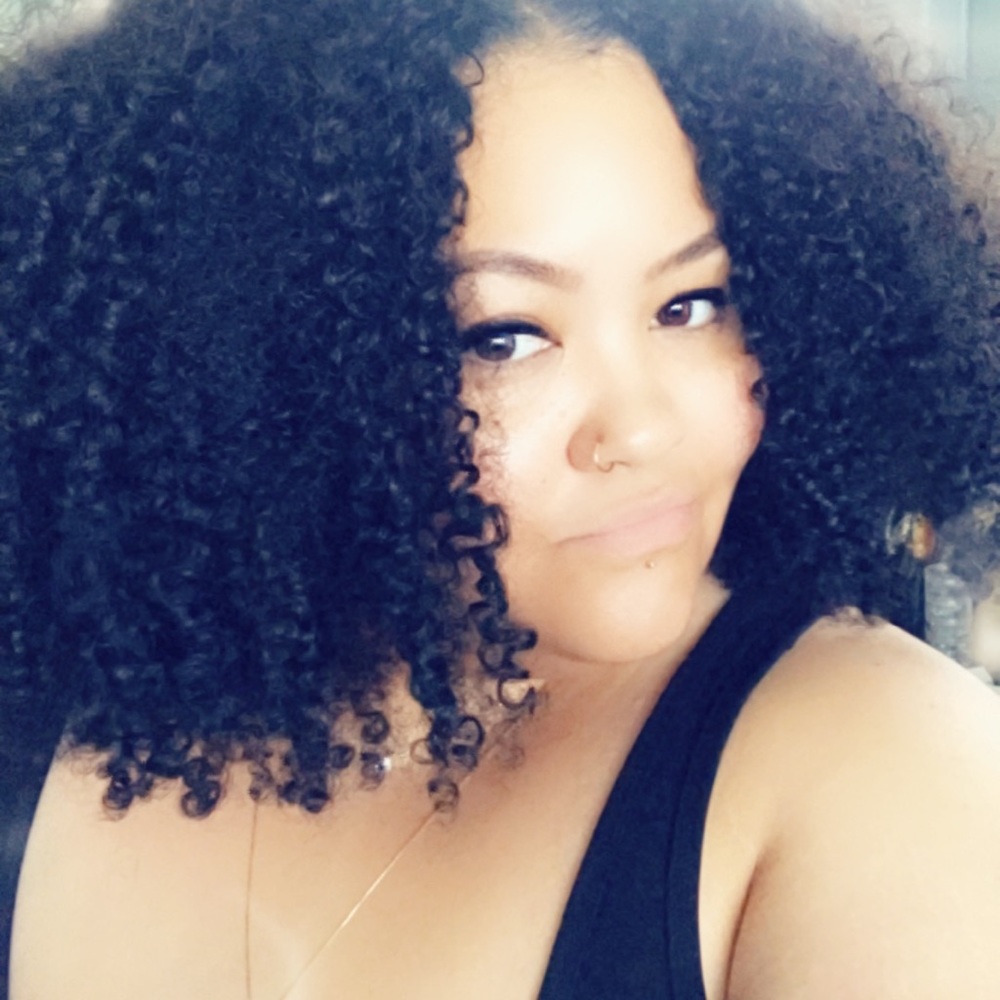Meet your Posher, Crystal